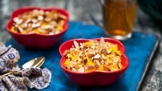 “Shole Zard” (puding od riže i šafrana)