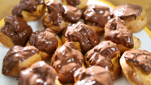 Filovane profiterole