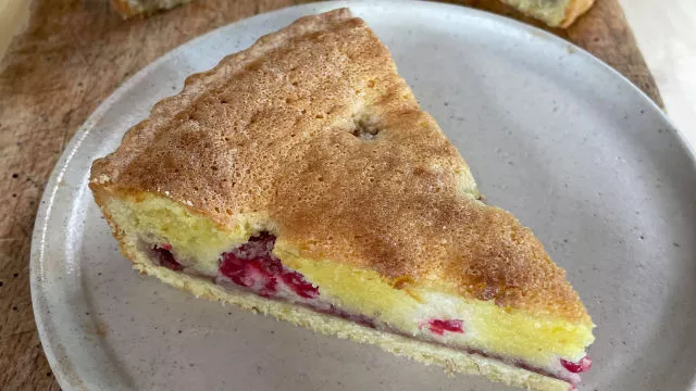 Tart od badema i malina