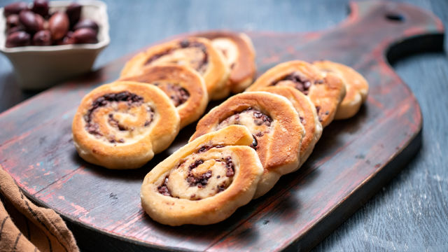 Prženi hleb sa maslinama