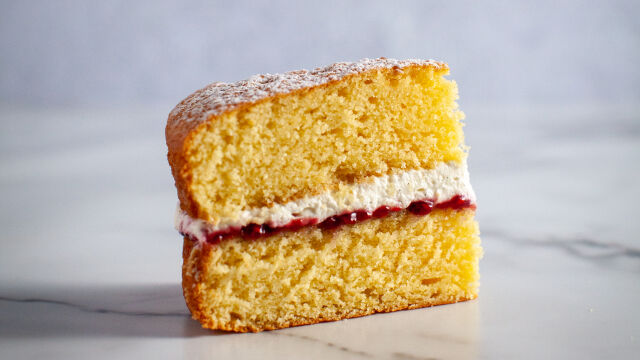 Kolač “Victoria sponge”