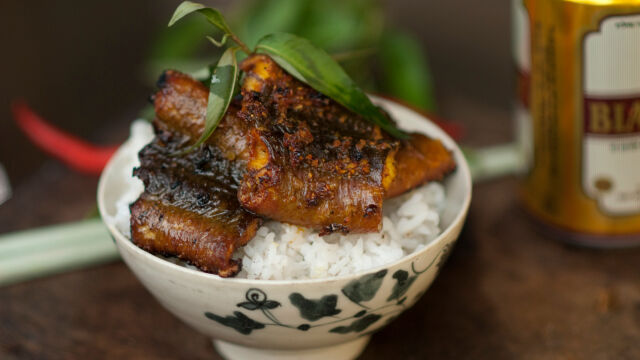 Jegulja sa roštilja u limunskoj travi i kurkumi