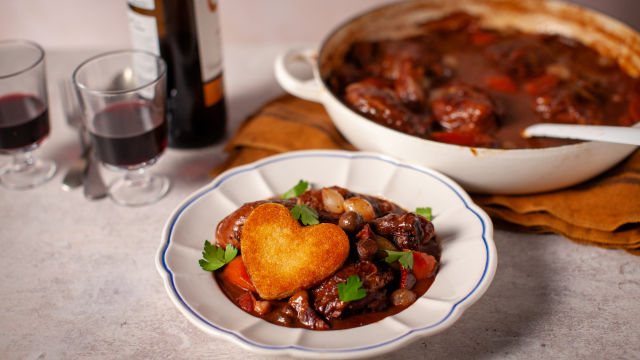 Klasični "Coq au Vin"