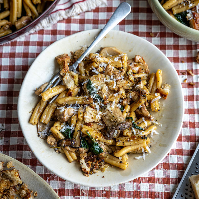 Testenina sa piletinom i šampinjonima