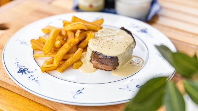 Šnicla sa sosom od senfa