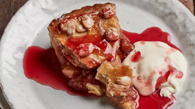 Tart od rabarbare i krema