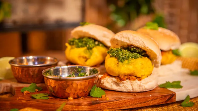 Vada pav sa čatnijem