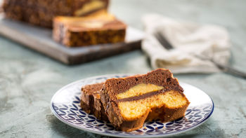 Kolač s čokolado in mandlji