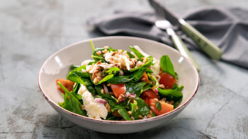 Solata s špinačo in piro