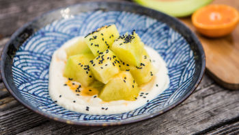 Kremast miso s tofujem in melono