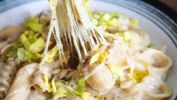 Testenine s krompirjem, panceto in sirom