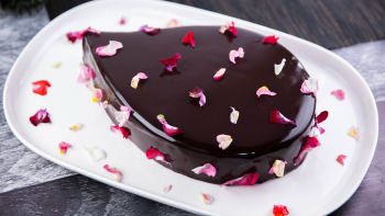 Torta s čokoladnim moussom