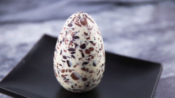 Granitno čokoladno jajce