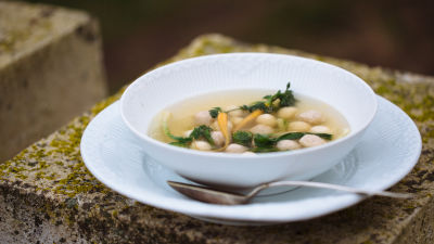 Piščančja juha z dvojnimi cmoki