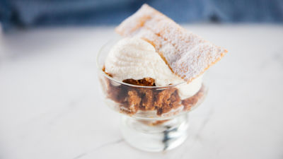 Kavna granita, stepena rikota in flancati