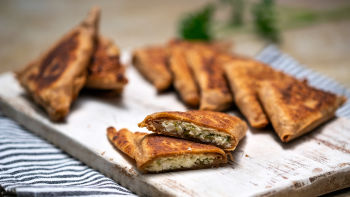 Žepki iz domačega pirinega testa