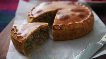 Samosa v obliki pite