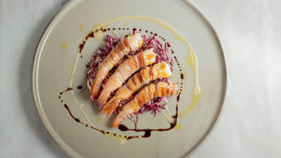 Pečene kozice s panceto in omako sambuca