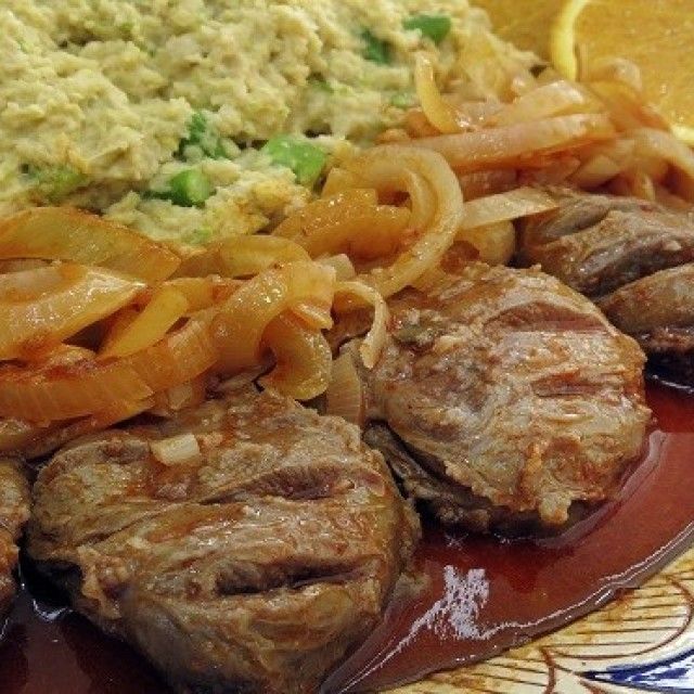 Svinjska lička s poparo z beluši