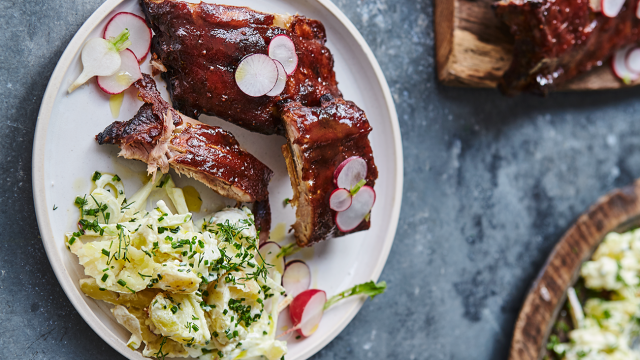 BRITANSKA REBRCA NA ŽARU