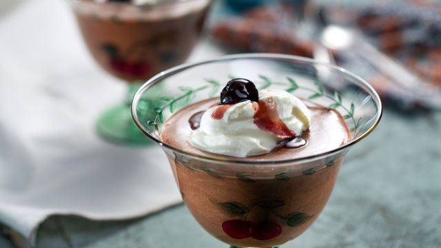 Čokoladna krema s češnjami