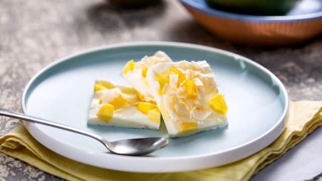 Kockasti sladoled z mangom