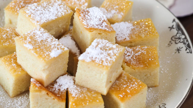 Migliaccio, neapeljski zdrob in torta s skuto
