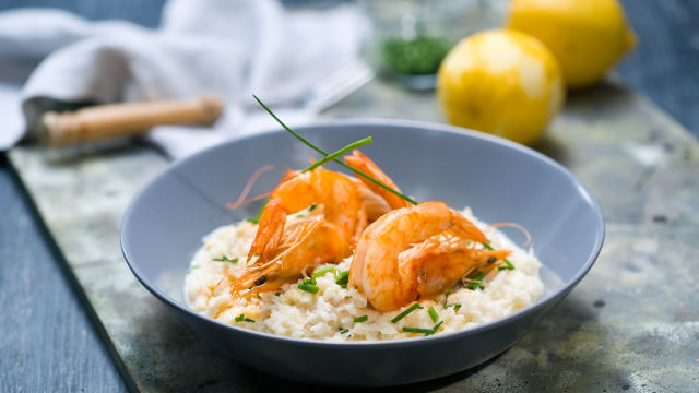 Rižota s kozicami in cvetačo