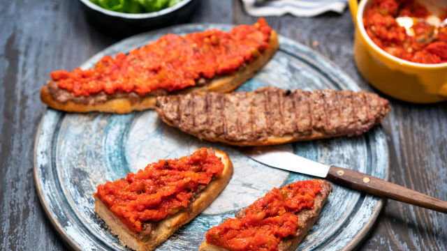 Strandžanke s hitro pripravljeno ljutenico