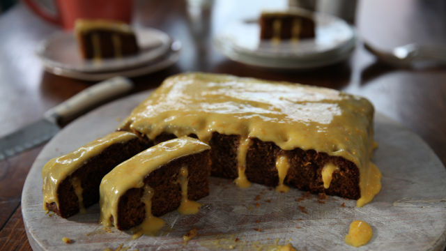 Pomarančna kavna prebodena torta