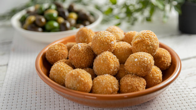 Olive Ascolane (Ocvrte polnjene olive)