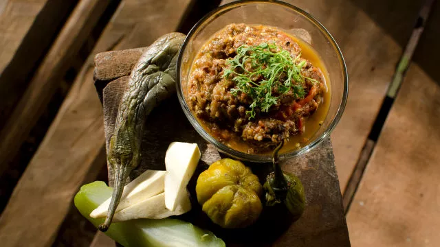 Pekoča paradižnikova omaka