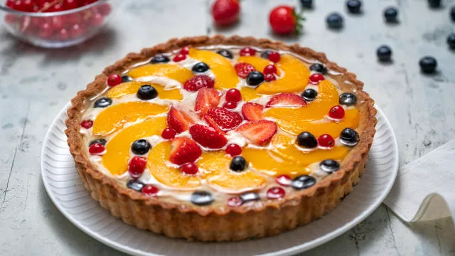 Sadna tortica z želejem