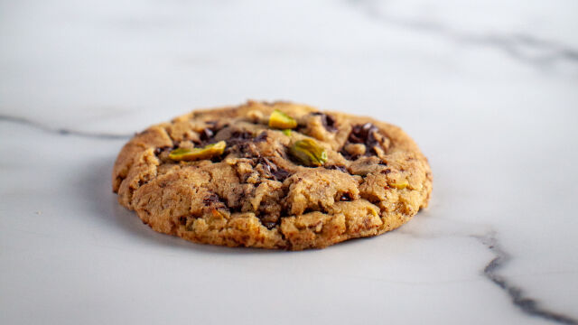 Piškoti s temno čokolado