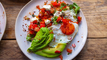 Яйца по мексикански с пико де гайо