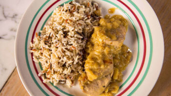 Свински медальони с ябълки и сайдер