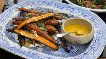 Печени моркови с кленов сироп