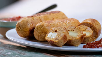 Salsichas de Perú Recheadas com Queijo