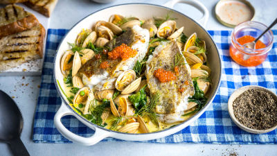 Миди и риба с грах и спанак