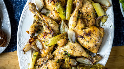 Пилешки бутчета конфи с чесън