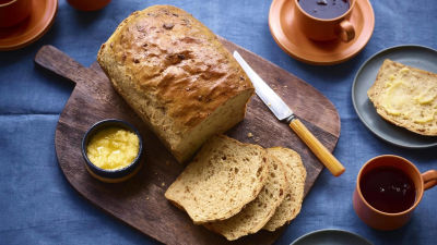 Хляб с панир и люти чушки