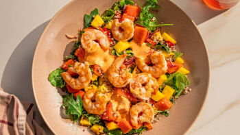 SALADA DE CAMARÃO